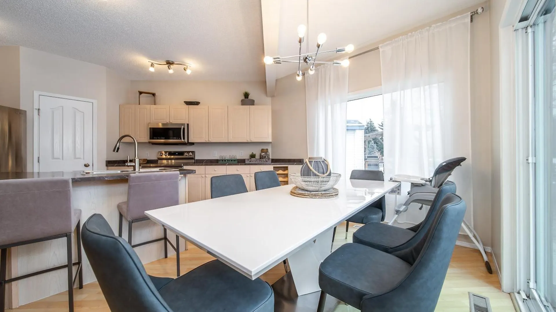 Luxury Lewis Estates Golf Course View Home By Henday, Whitemud, Wem, Acheson! エドモントン カナダ