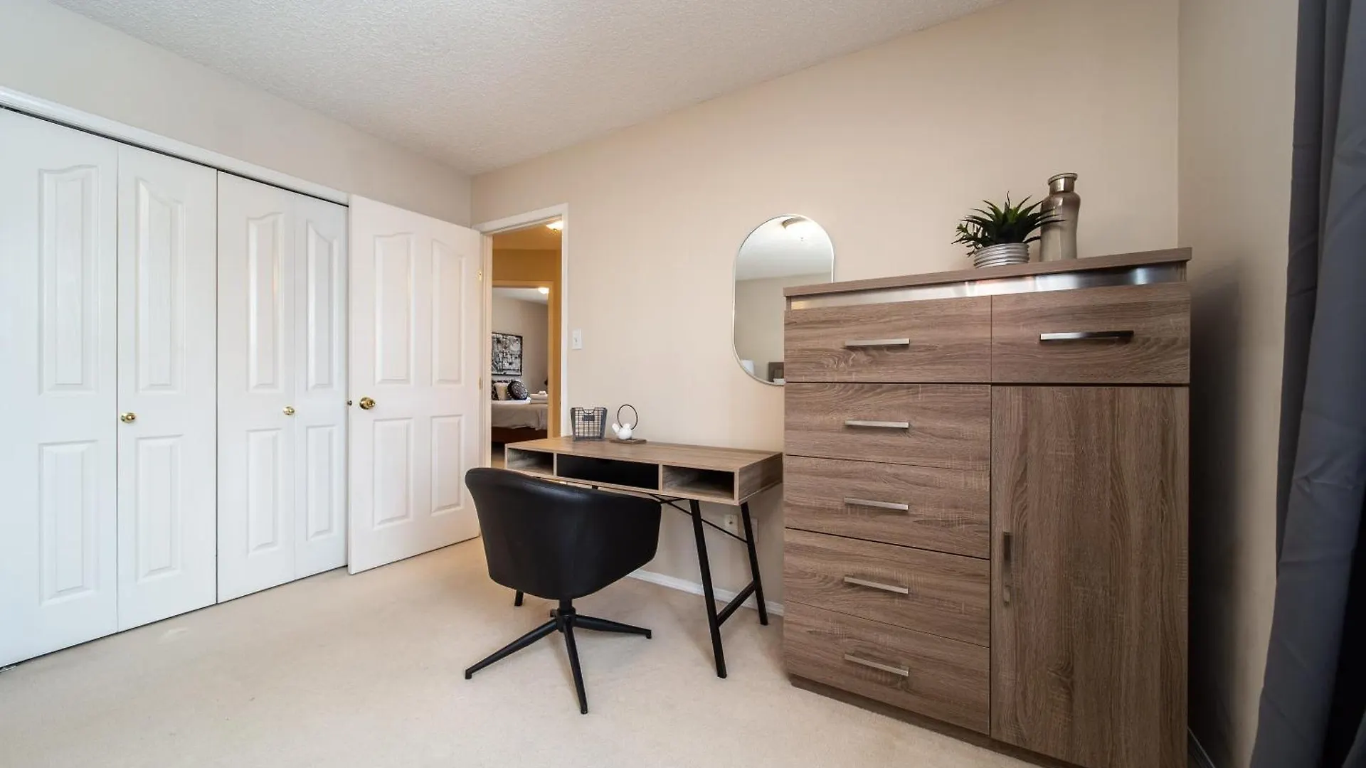 Luxury Lewis Estates Golf Course View Home By Henday, Whitemud, Wem, Acheson! Edmonton Holiday home